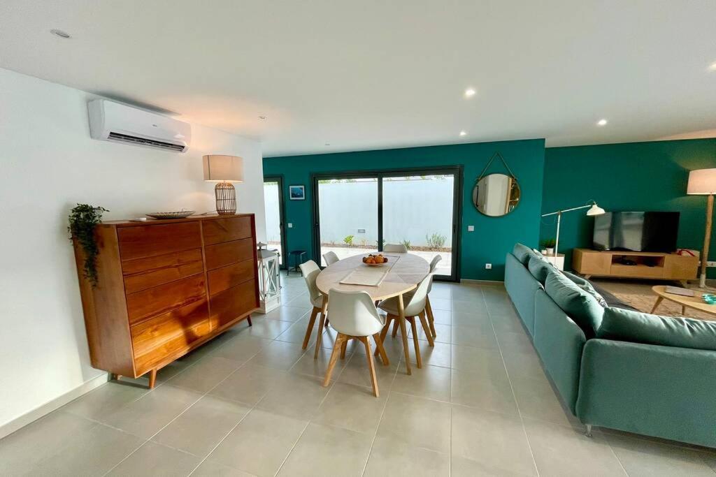 New And Modern 3 Bedroom Villa With Private Heated Pool Near Nazare Sao Martinho do Porto Εξωτερικό φωτογραφία